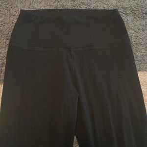 Basic black leggings